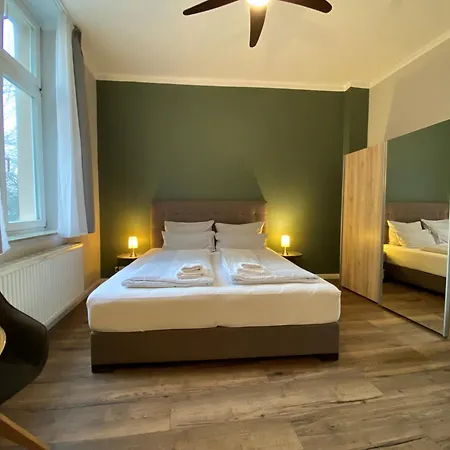 Amaroo - “charlottenhof” Värdshus Potsdam
