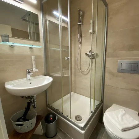 Мини-отель Amaroo - Gaestehaus “charlottenhof” 2*