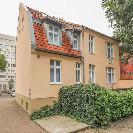 Amaroo - “charlottenhof” 2*